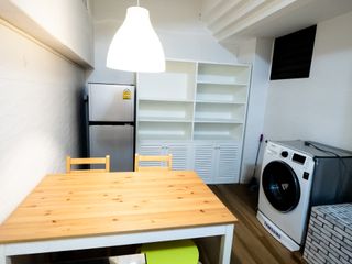 Reihenhaus zur Miete mit 5 Zimmer in Khlong Toei, Bangkok