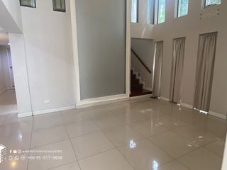 Reihenhaus zur Miete mit 4 Zimmer in Khlong Toei, Bangkok