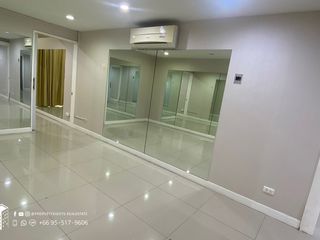 Reihenhaus zur Miete mit 4 Zimmer in Khlong Toei, Bangkok