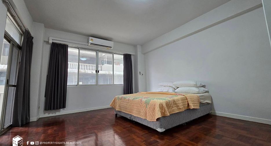 Condo en alquiler de 3 habitaciones en Khlong Toei, Bangkok