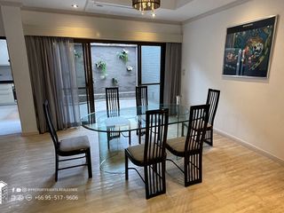Reihenhaus zur Miete mit 3 Zimmer in Khlong Toei, Bangkok