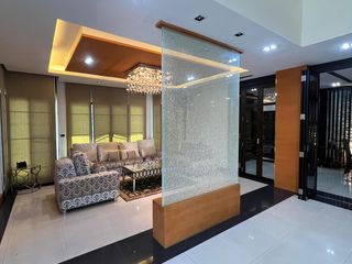 Reihenhaus zur Miete mit 5 Zimmer in Khlong Toei, Bangkok