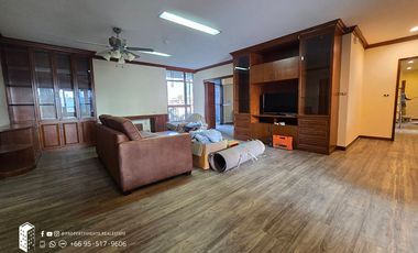 For rent 3 bedrooms condo in Watthana, Bangkok