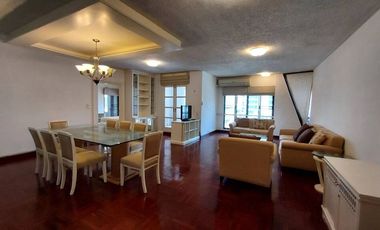 For rent 3 bedrooms condo in Pathum Wan, Bangkok