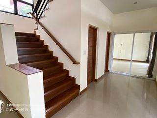 For rent 4 bedrooms house in Khlong Toei, Bangkok