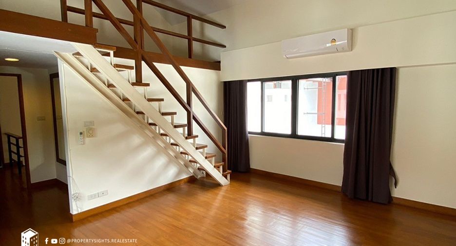 For rent 4 bedrooms house in Khlong Toei, Bangkok