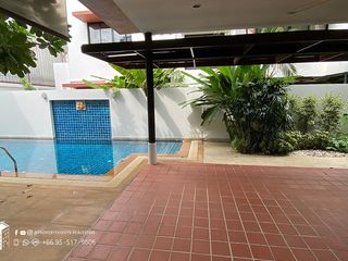 For rent 4 bedrooms house in Khlong Toei, Bangkok