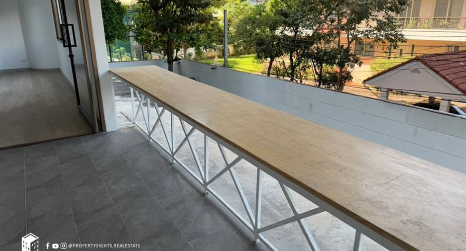 For rent office in Khlong Toei, Bangkok