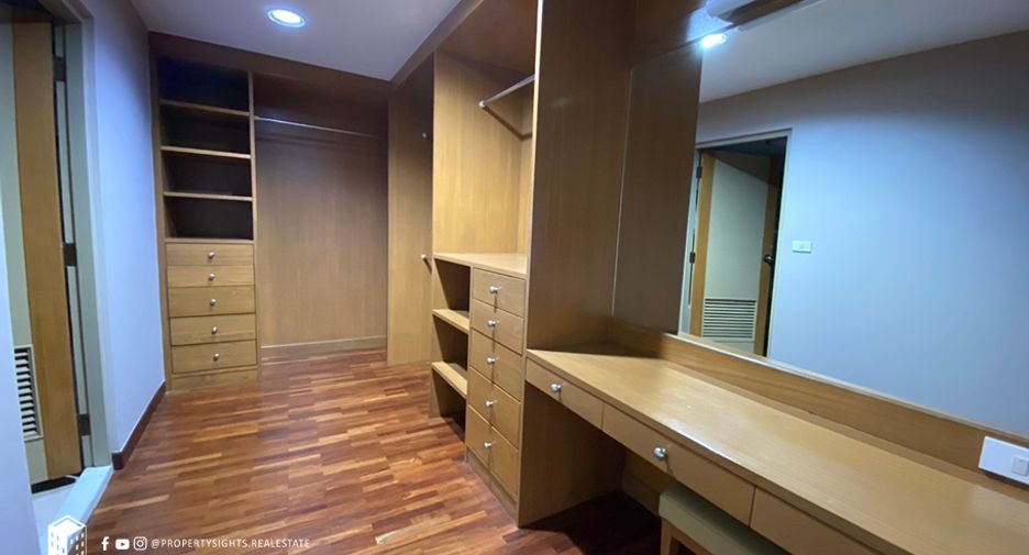 ขาย 3 ห้องนอน คอนโด ใน วัฒนา, กรุงเทพฯ