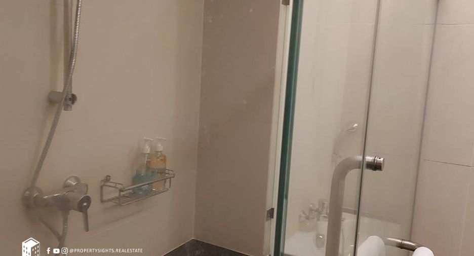 For rent 4 ベッドルーム condo in Sathon, Bangkok