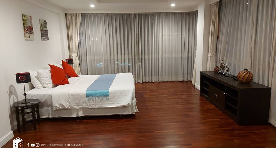 For rent 4 ベッドルーム condo in Sathon, Bangkok