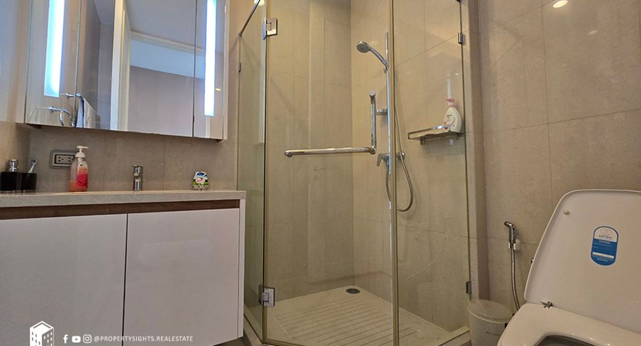 Condo en alquiler de 2 habitaciones en Pathum Wan, Bangkok