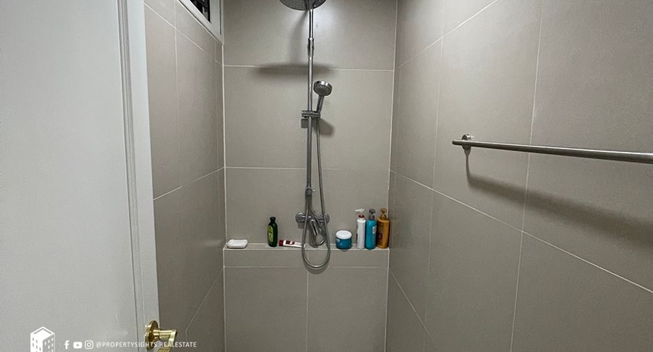 À vendre 1 chambre condo à Sathon, Bangkok
