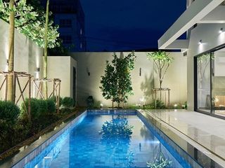 For rent 4 bedrooms house in Khlong Toei, Bangkok