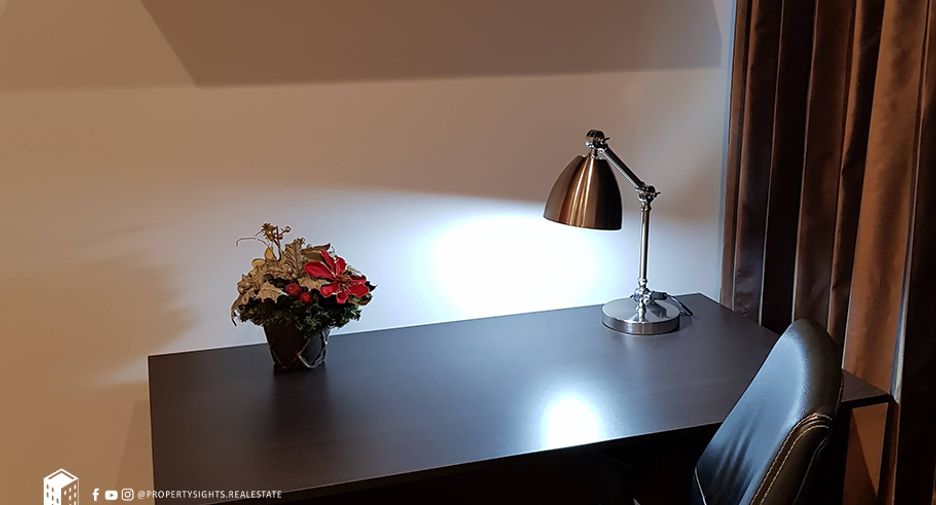 For rent 2 bedrooms condo in Khlong Toei, Bangkok