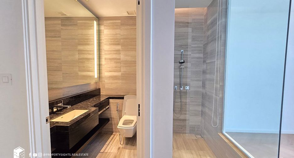For rent 2 bedrooms condo in Bang Kho Laem, Bangkok