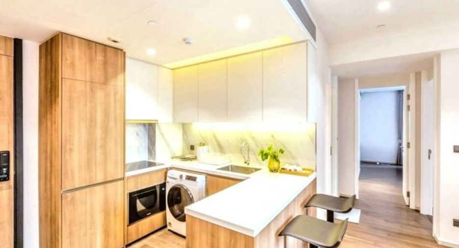 For rent 2 bedrooms condo in Khlong Toei, Bangkok