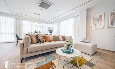 À louer 4 chambres condo à Sathon, Bangkok