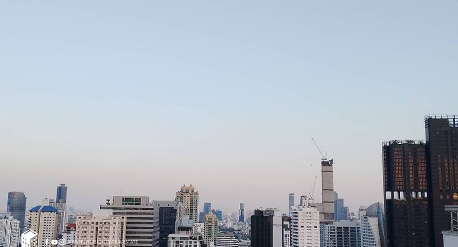 Wohnung zum Kauf mit 2 Zimmer in Khlong Toei, Bangkok
