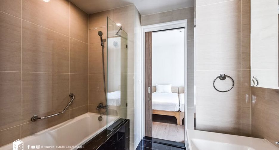 Condo en alquiler de 2 habitaciones en Khlong Toei, Bangkok
