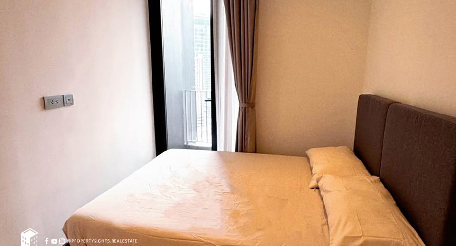 For rent 2 bedrooms condo in Huai Khwang, Bangkok
