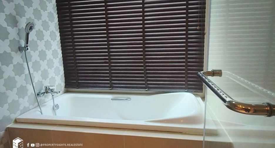 Wohnung zur Miete mit 2 Zimmer in Khlong Toei, Bangkok