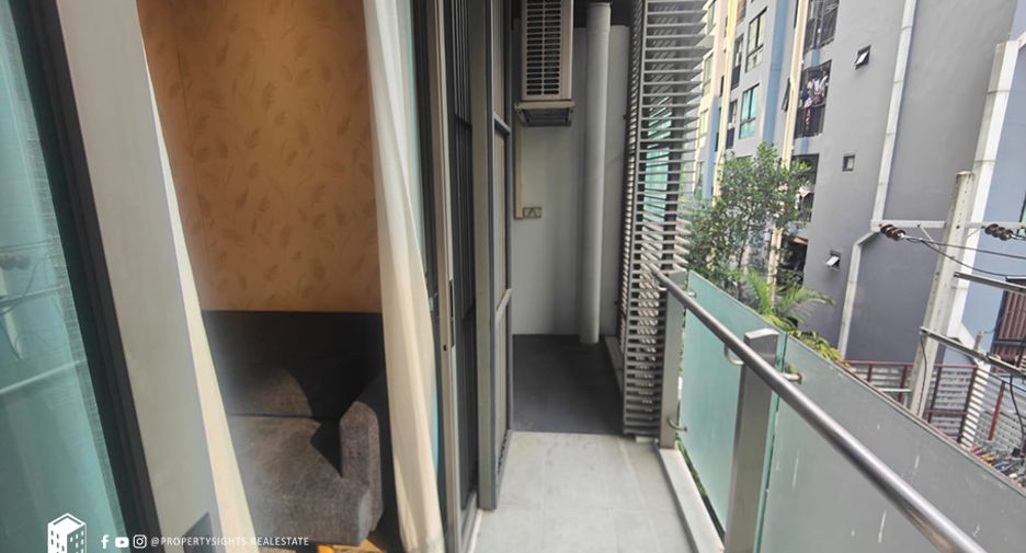 For rent 2 bedrooms condo in Khlong Toei, Bangkok