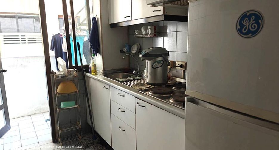 À vendre 2 chambres condo à Watthana, Bangkok