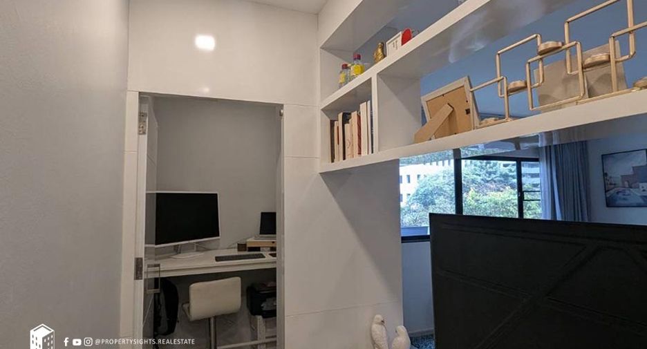 For rent 2 bedrooms condo in Pathum Wan, Bangkok
