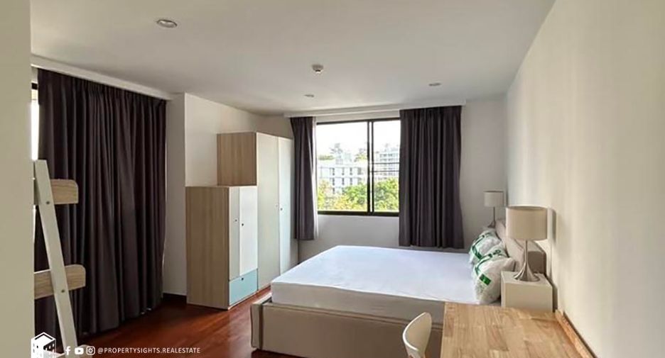 Condo en alquiler de 3 habitaciones en Watthana, Bangkok