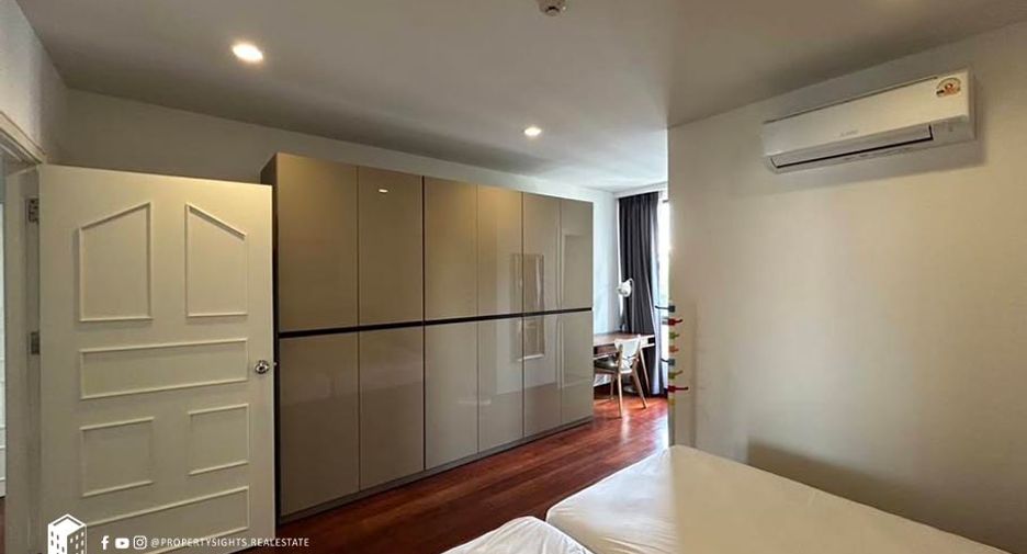 Condo en alquiler de 3 habitaciones en Watthana, Bangkok