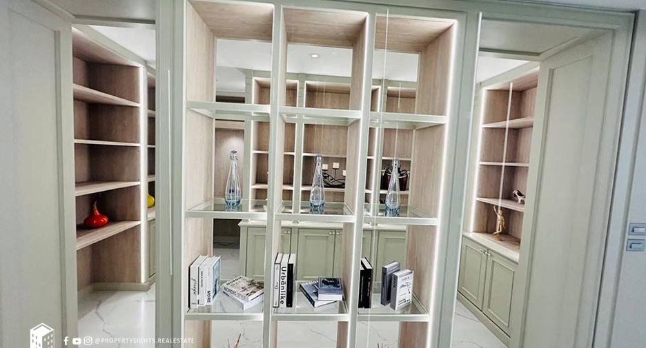 ให้เช่า 4 ห้องนอน คอนโด ใน วัฒนา, กรุงเทพฯ