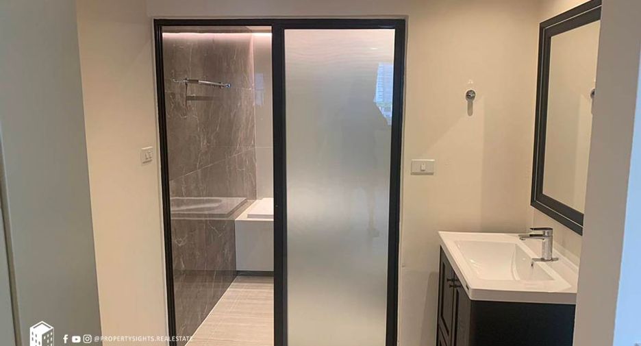 Wohnung zur Miete mit 2 Zimmer in Watthana, Bangkok