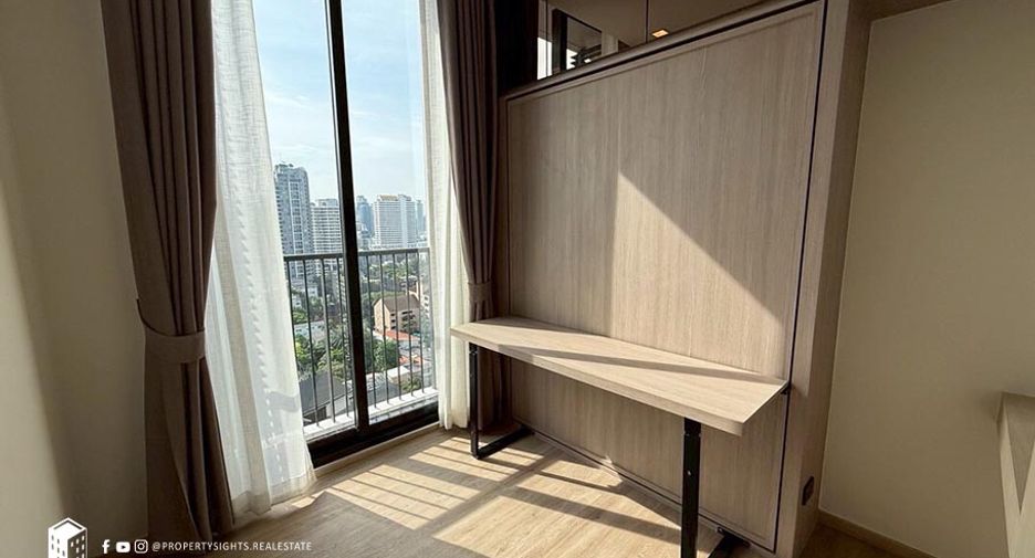 For rent 2 bedrooms condo in Watthana, Bangkok