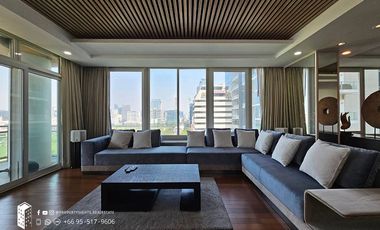 For rent 3 bedrooms condo in Pathum Wan, Bangkok