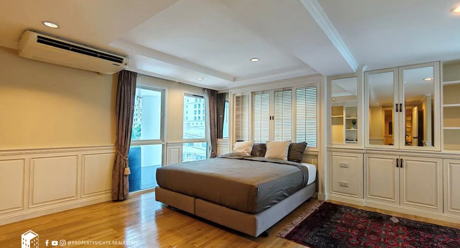 For rent 2 bedrooms condo in Pathum Wan, Bangkok