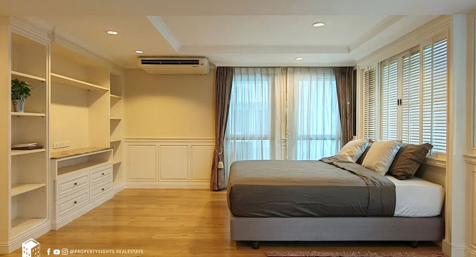 For rent 2 bedrooms condo in Pathum Wan, Bangkok