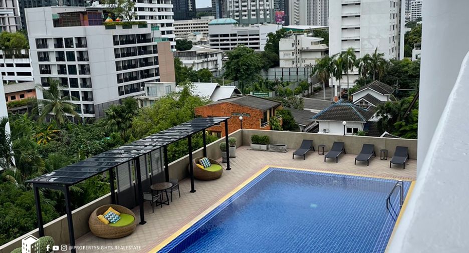 For rent 3 bedrooms condo in Watthana, Bangkok
