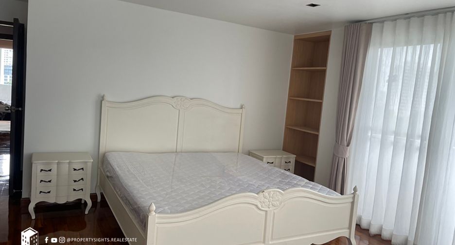 For rent 3 bedrooms condo in Watthana, Bangkok