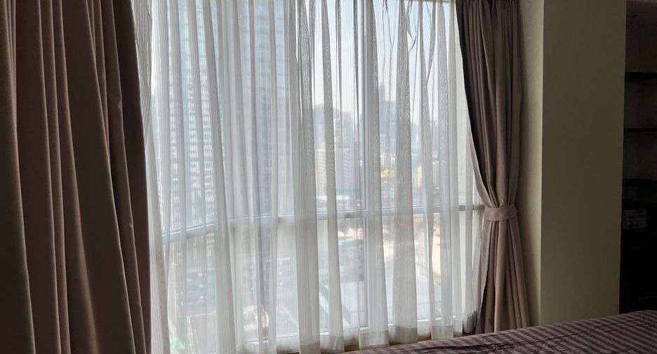 À vendre 2 chambres condo à Watthana, Bangkok