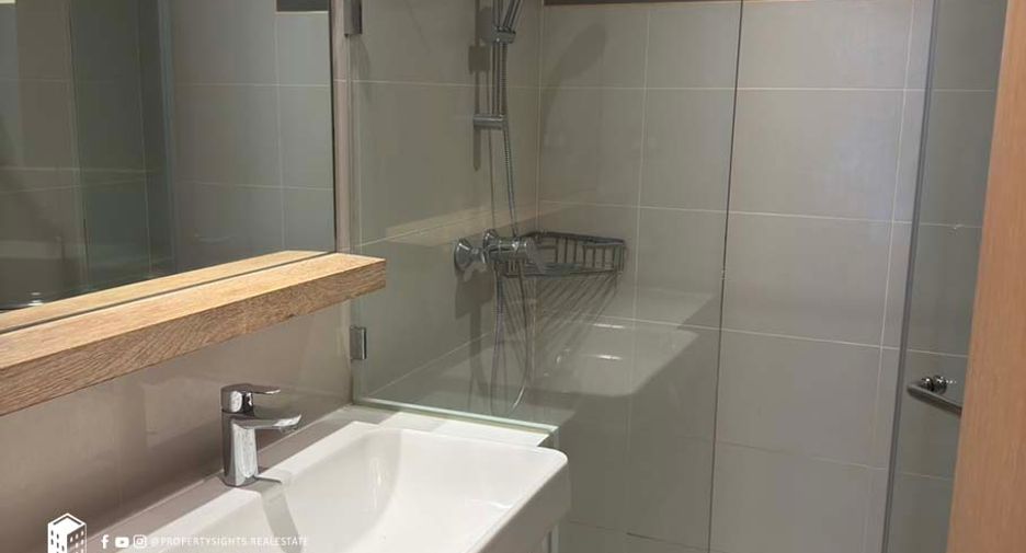 Wohnung zur Miete mit 2 Zimmer in Pathum Wan, Bangkok