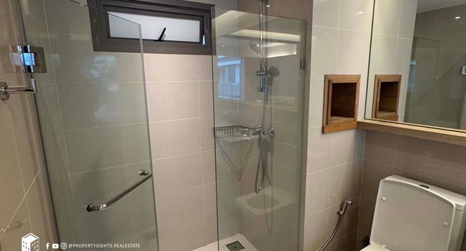 Wohnung zur Miete mit 2 Zimmer in Pathum Wan, Bangkok