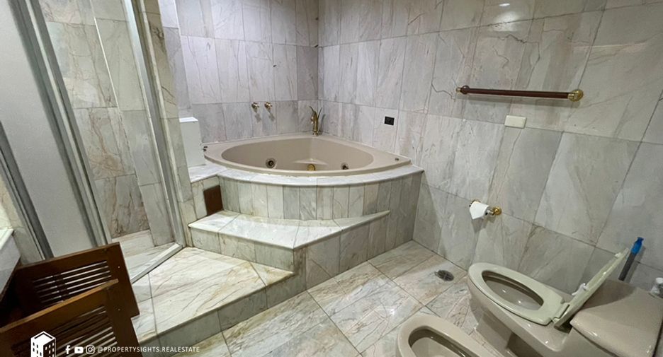 Wohnung zur Miete mit 2 Zimmer in Watthana, Bangkok