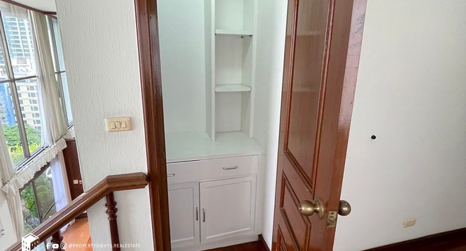 Wohnung zur Miete mit 2 Zimmer in Watthana, Bangkok