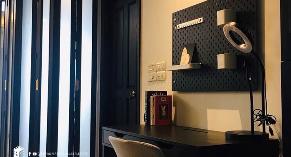 For rent 2 bedrooms condo in Bang Rak, Bangkok