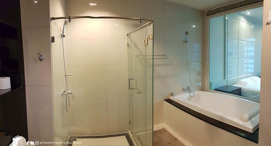Wohnung zur Miete mit 1 Zimmer in Pathum Wan, Bangkok