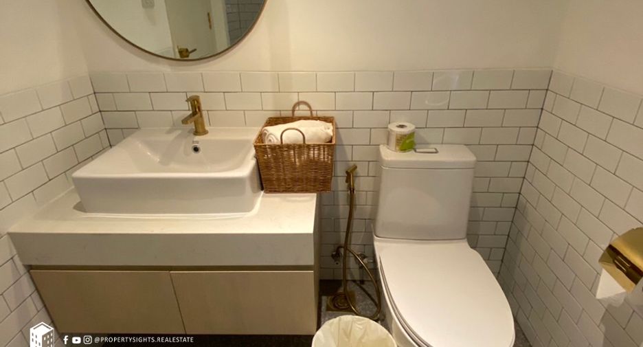 Wohnung zur Miete mit 2 Zimmer in Khlong Toei, Bangkok