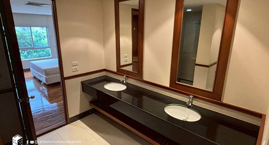 ให้เช่า 3 ห้องนอน คอนโด ใน สาทร, กรุงเทพฯ