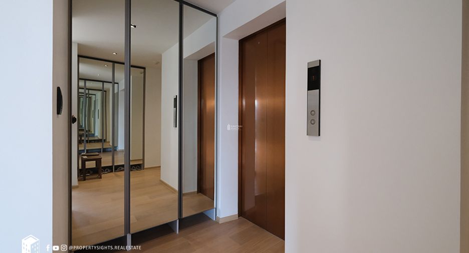 For sale 2 bedrooms condo in Watthana, Bangkok