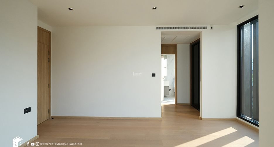 For sale 2 bedrooms condo in Watthana, Bangkok